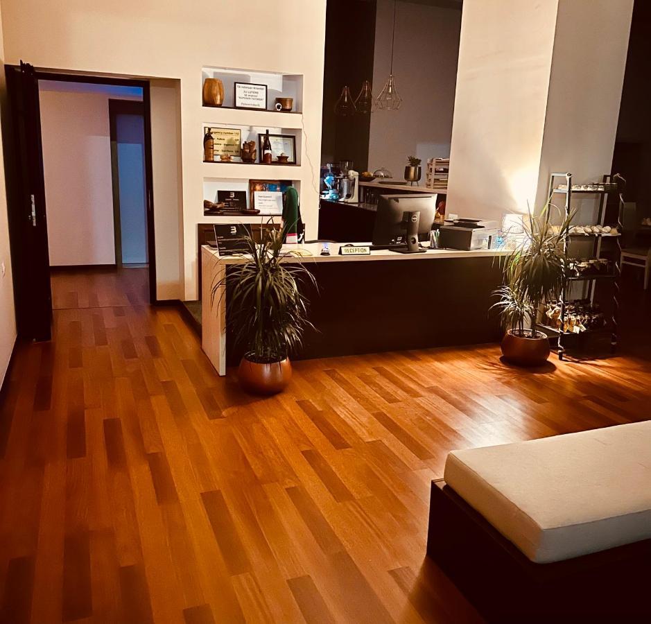 3B Suites Boutique Hotel Sarande Bagian luar foto