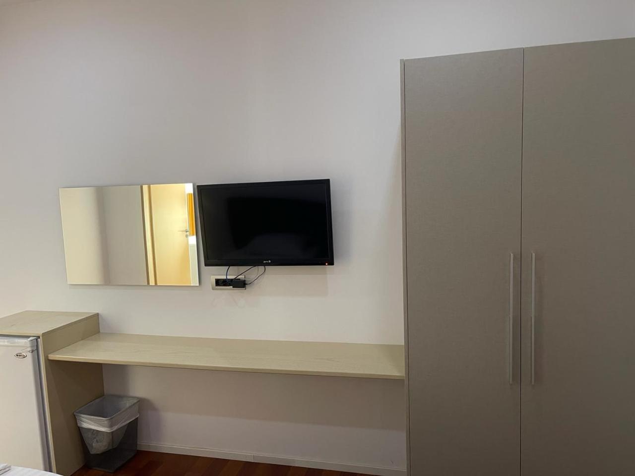 3B Suites Boutique Hotel Sarande Bagian luar foto