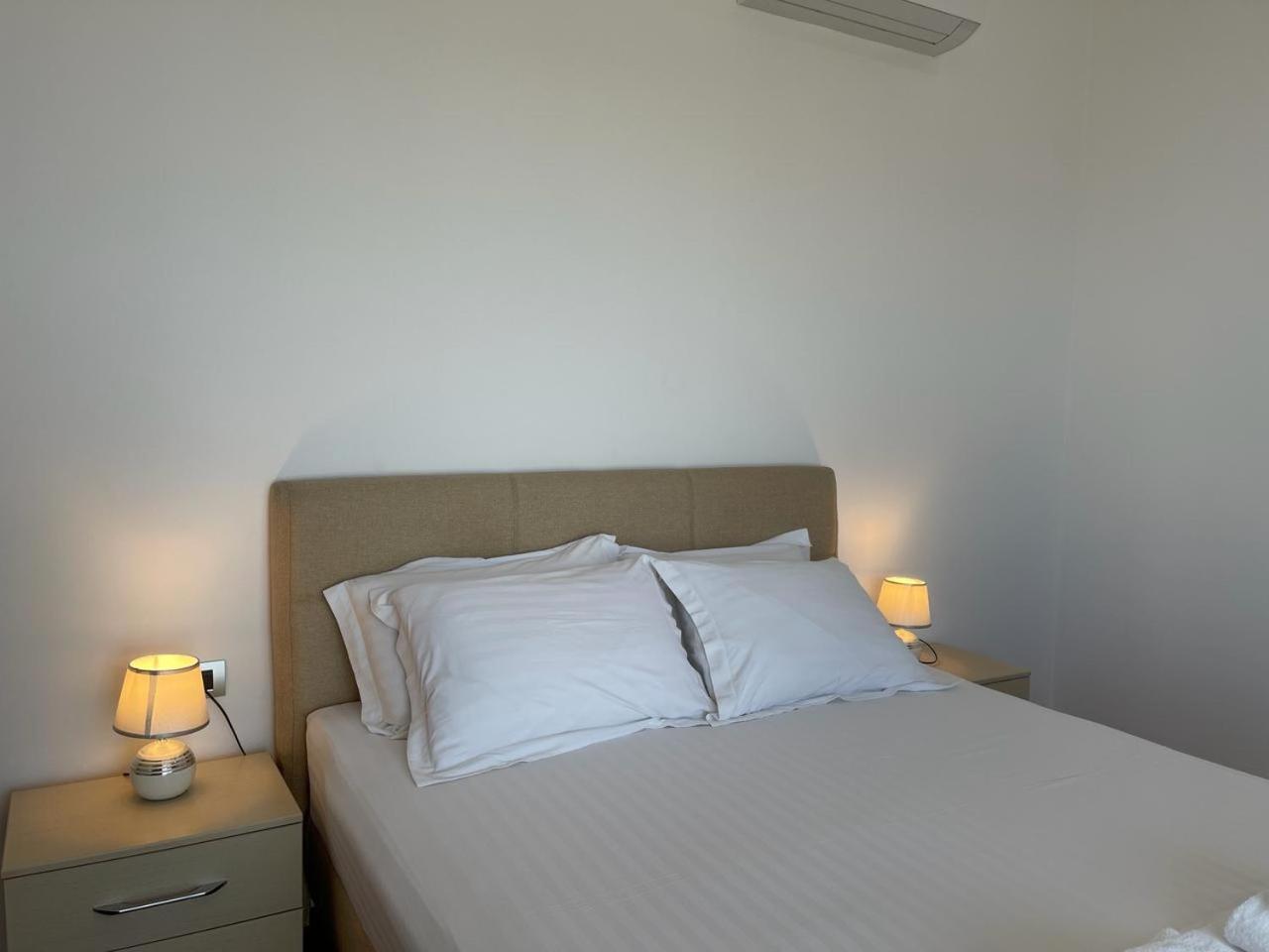 3B Suites Boutique Hotel Sarande Bagian luar foto