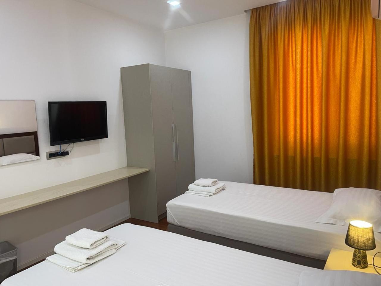 3B Suites Boutique Hotel Sarande Bagian luar foto