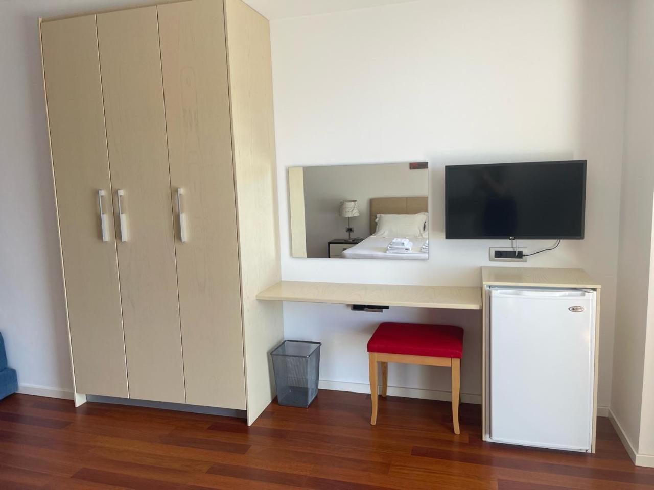 3B Suites Boutique Hotel Sarande Bagian luar foto