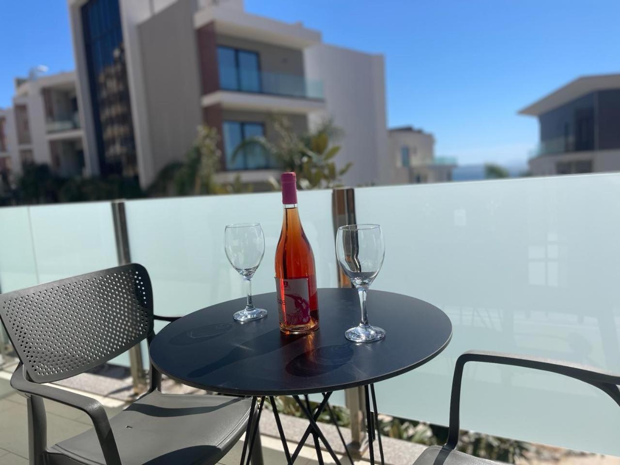3B Suites Boutique Hotel Sarande Bagian luar foto