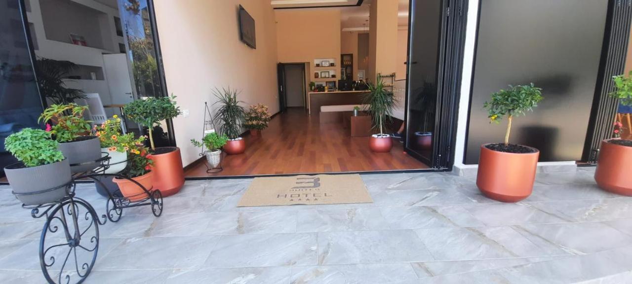 3B Suites Boutique Hotel Sarande Bagian luar foto